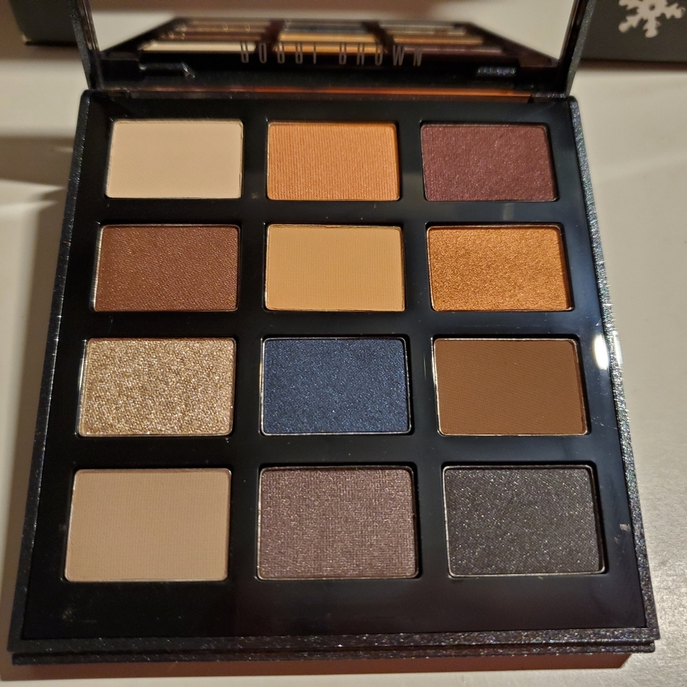 Eyeshadow palette